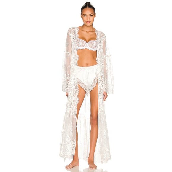 homebodii Georgina Long Lace Robe in White - Picture 1 of 4